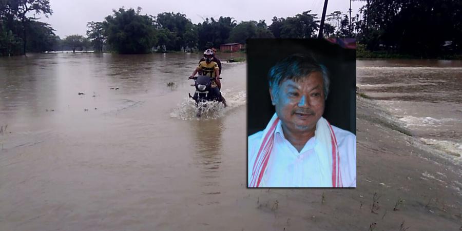 বাঢ়নী পানীয়ে একাকাৰ কৰিছে পথ-পথাৰ, ইনছেটত নিহত লোকজন বাঢ়নী পানীয়ে একাকাৰ কৰিছে পথ-পথাৰ, ইনছেটত নিহত লোকজন